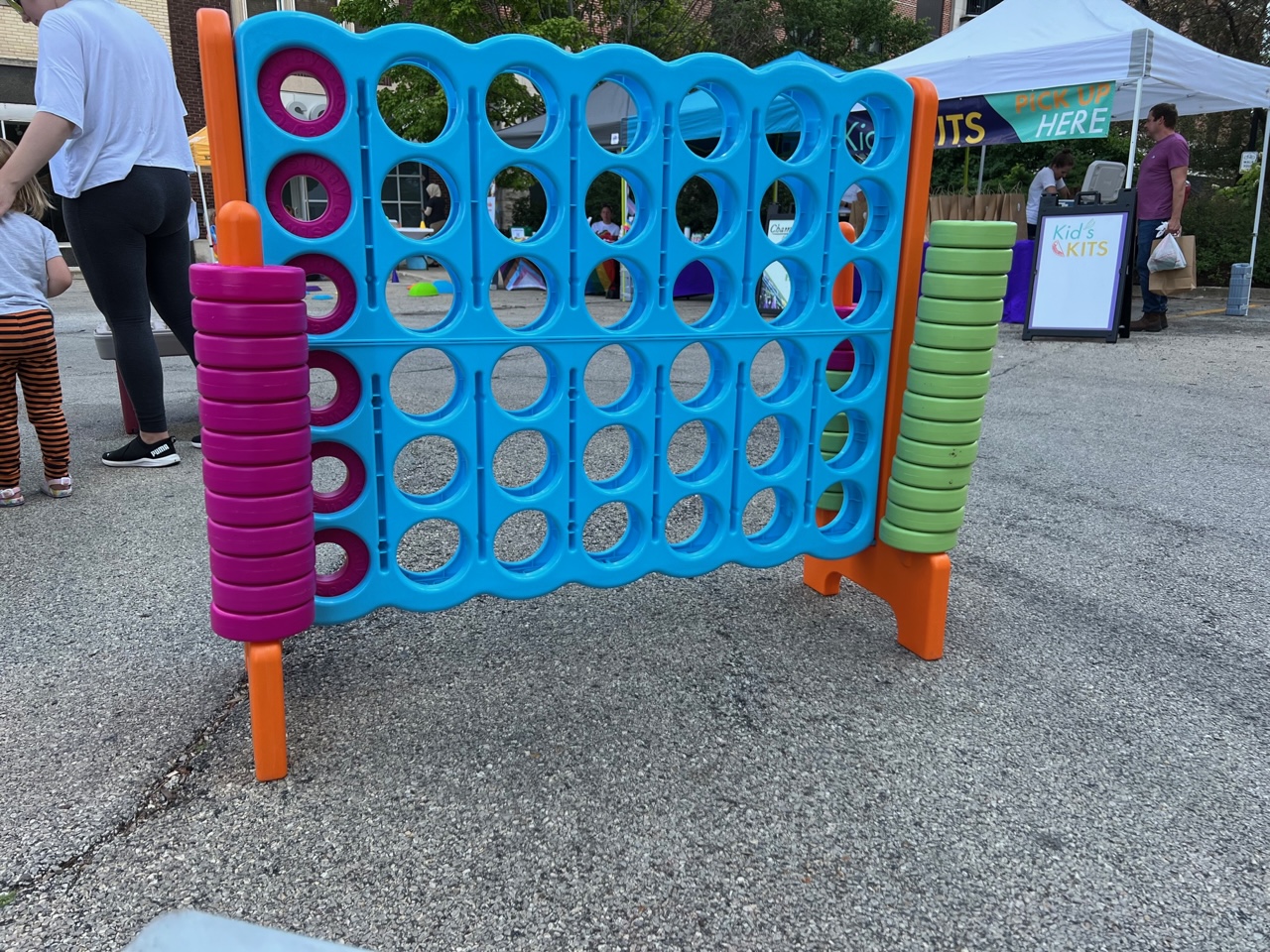 In parking lot M in Downtown Champaign, there is a giant Connect Four game. Photo by Alyssa Buckley.