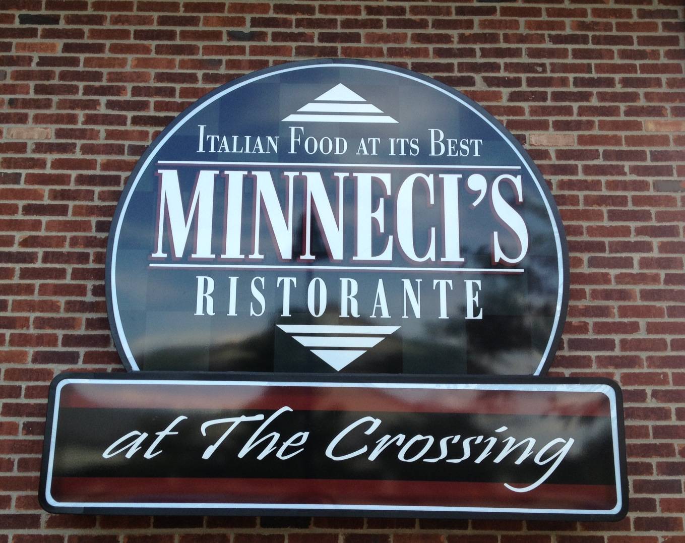 Minneci’s to open new location at the crossing