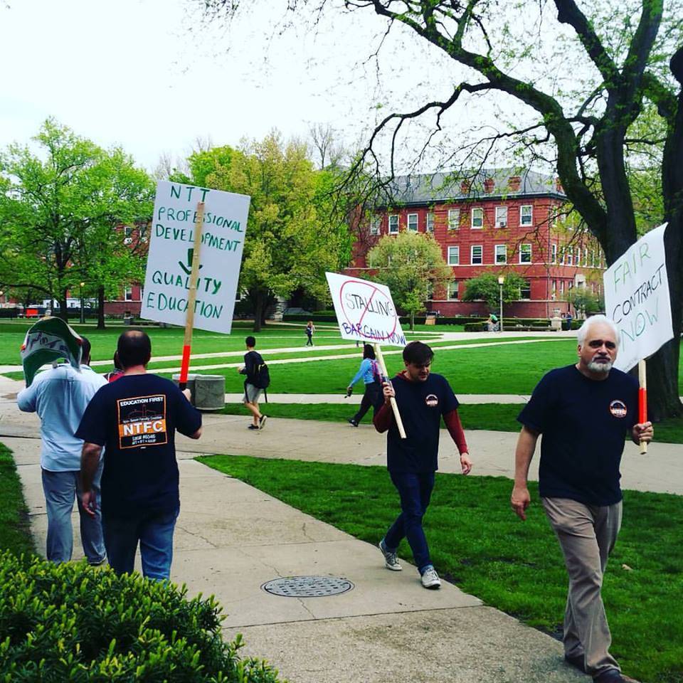 Non-tenure-track faculty call for five-day strike