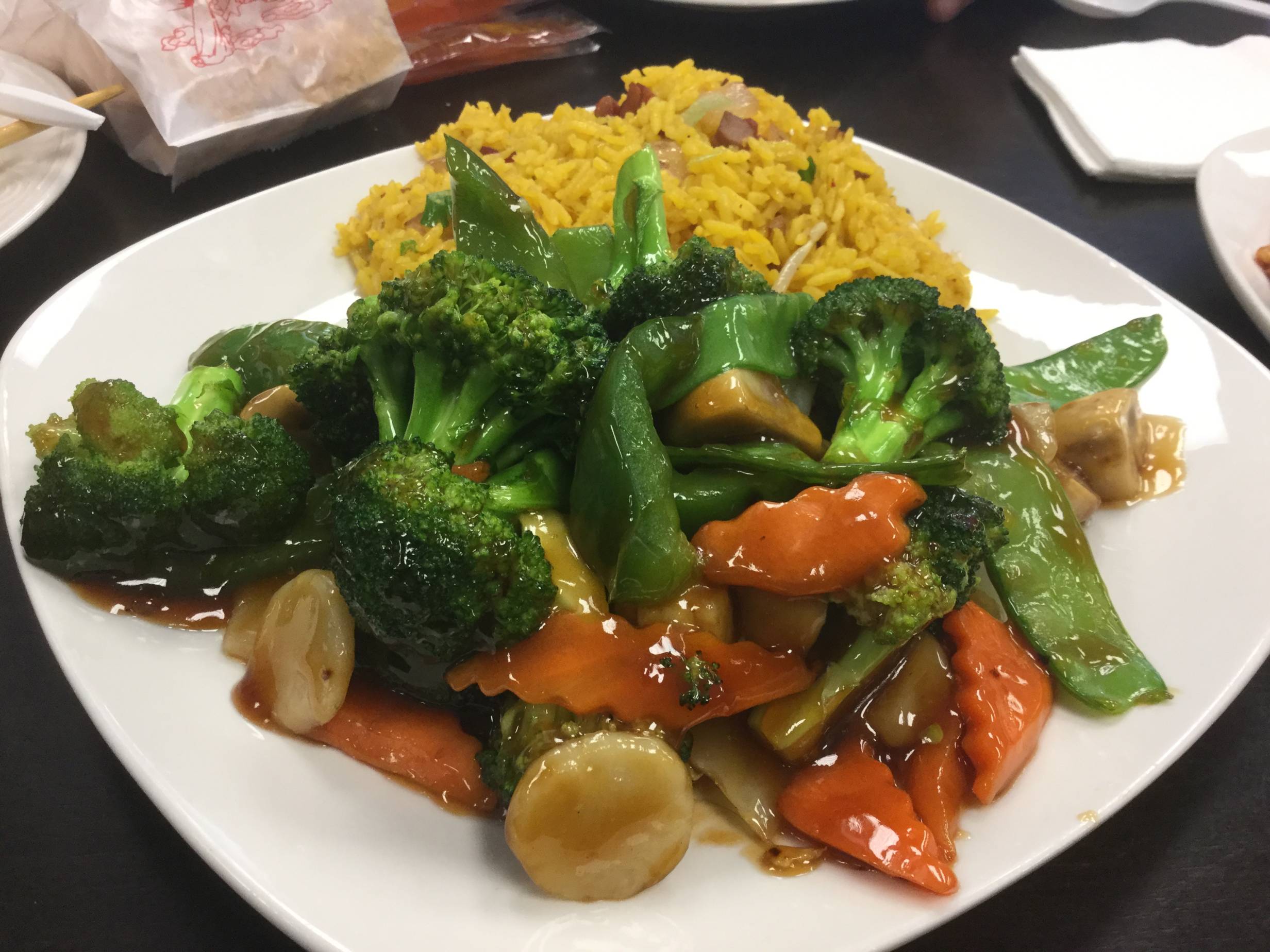 Flavor shines at First Wok in Urbana