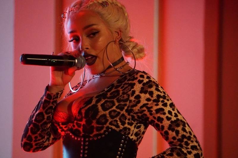 Unapologetically herself, Doja Cat takes Foellinger up on a Monday